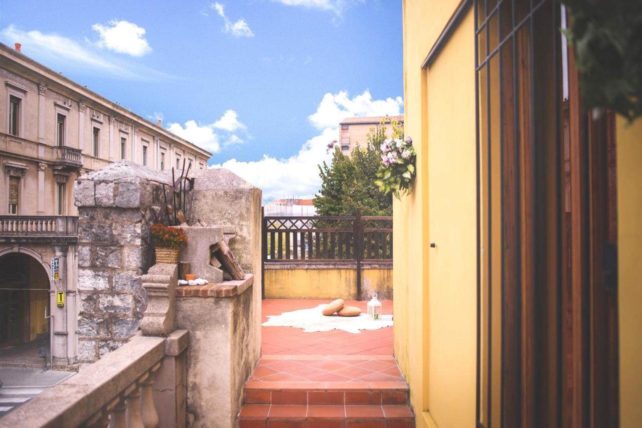 La Terrazza Apartment สโปเลโต ห้อง รูปภาพ
